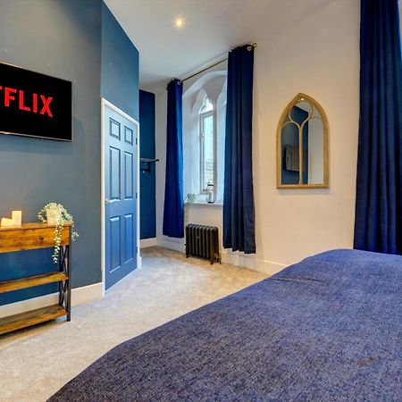 The Old Vicarage - Secure Parking, Fast Wifi, Garden Villa Leeds  Buitenkant foto