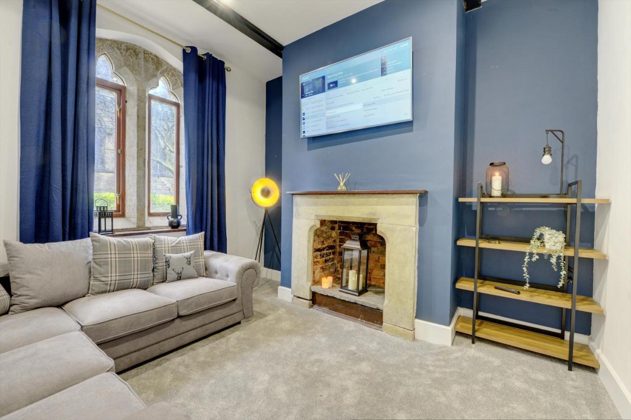The Old Vicarage - Secure Parking, Fast Wifi, Garden Villa Leeds  Buitenkant foto
