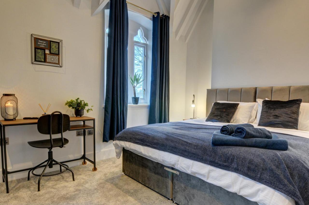 The Old Vicarage - Secure Parking, Fast Wifi, Garden Villa Leeds  Buitenkant foto