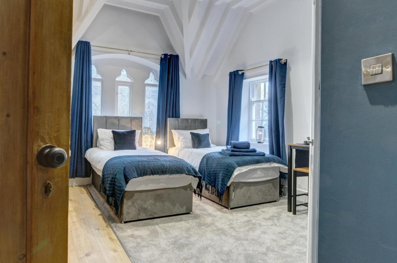 The Old Vicarage - Secure Parking, Fast Wifi, Garden Villa Leeds  Buitenkant foto