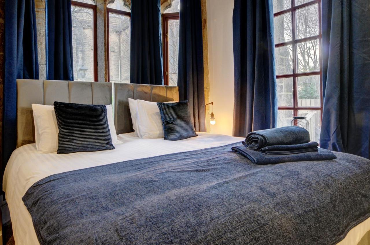 The Old Vicarage - Secure Parking, Fast Wifi, Garden Villa Leeds  Buitenkant foto