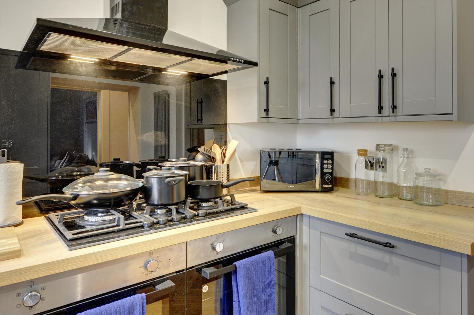 The Old Vicarage - Secure Parking, Fast Wifi, Garden Villa Leeds  Buitenkant foto