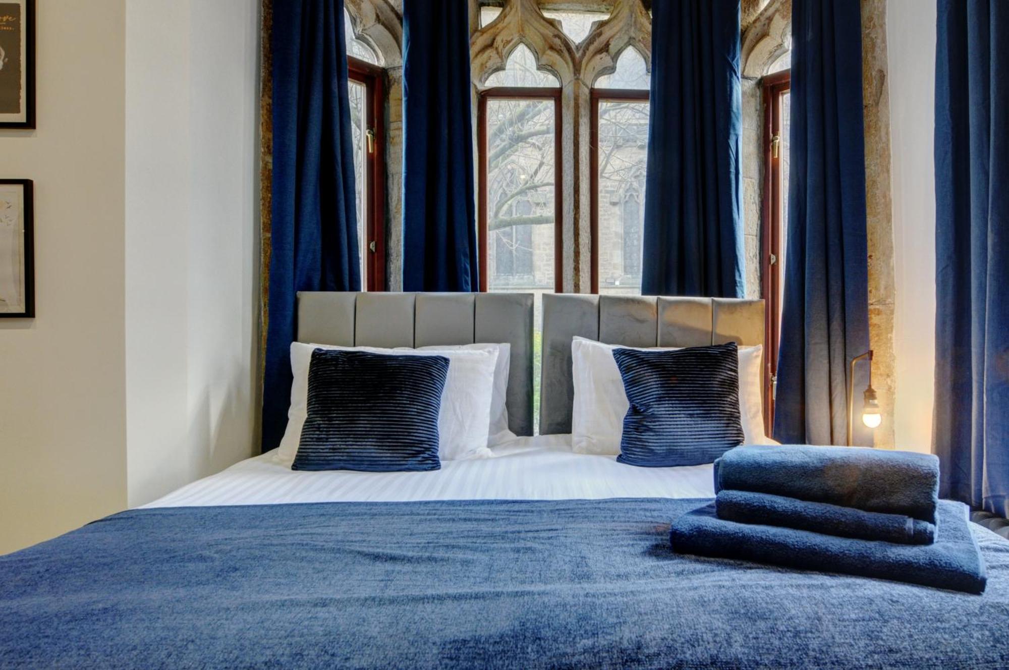 The Old Vicarage - Secure Parking, Fast Wifi, Garden Villa Leeds  Buitenkant foto