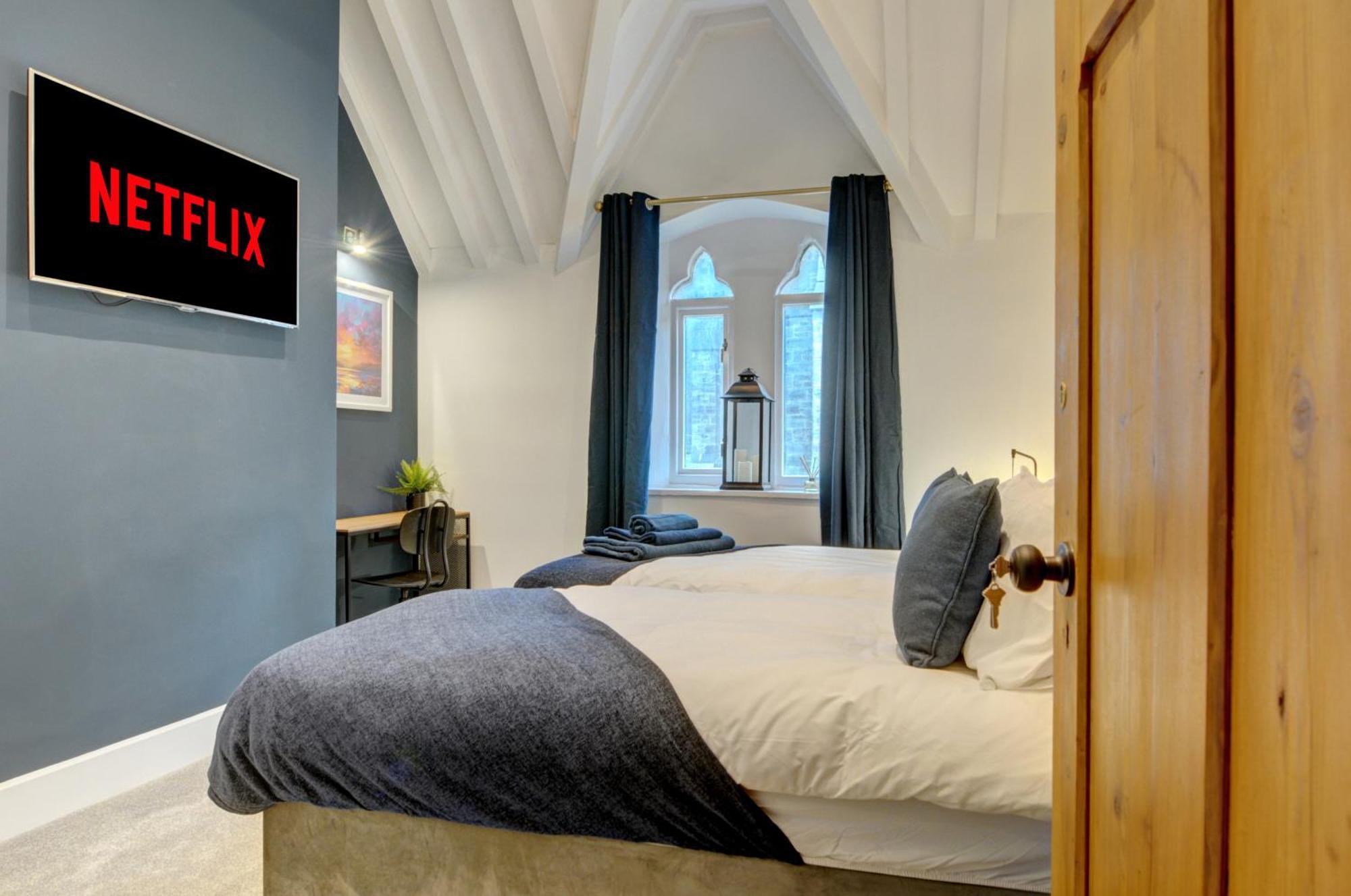 The Old Vicarage - Secure Parking, Fast Wifi, Garden Villa Leeds  Buitenkant foto