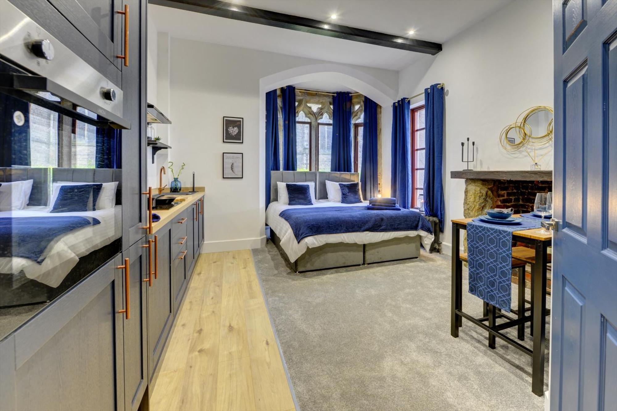 The Old Vicarage - Secure Parking, Fast Wifi, Garden Villa Leeds  Buitenkant foto